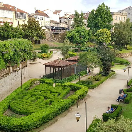 Piso Rosalia De Castro Appartamento Allariz