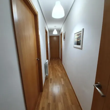 Piso Rosalia De Castro * Allariz